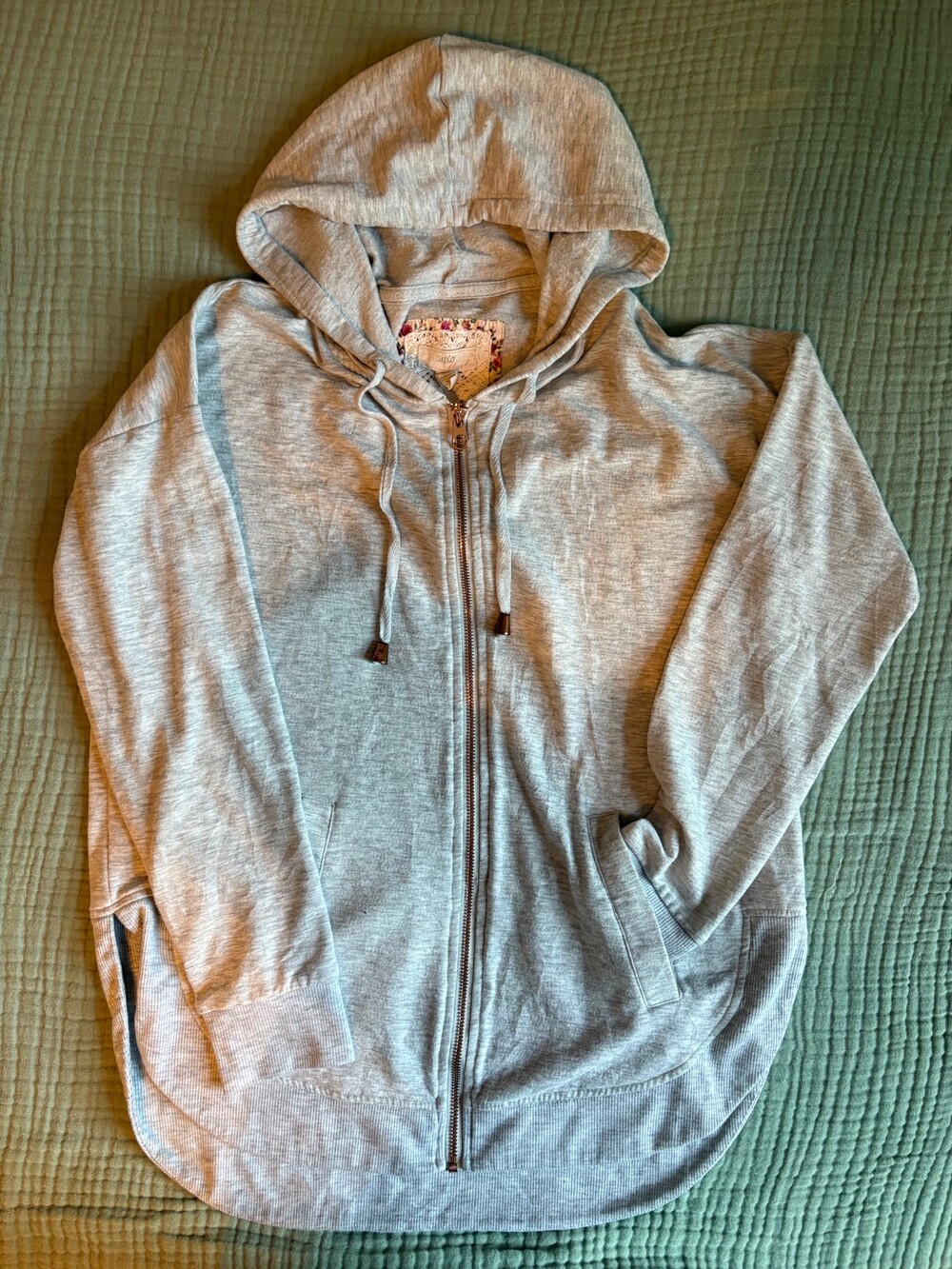 Cupio Women’s Gray Zip Up Hoodie Floral Lace Trim High Low Hem Lightweight